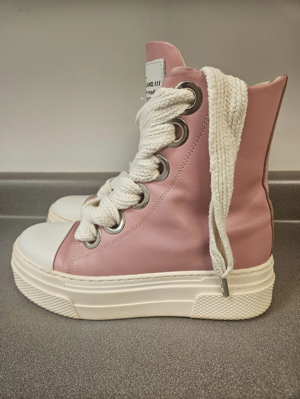 High-Top Platform Sneakers - Pink/White